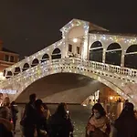 דירה Large 3 Flat Rialto