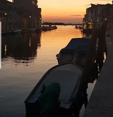 Large 3 Flat Rialto *