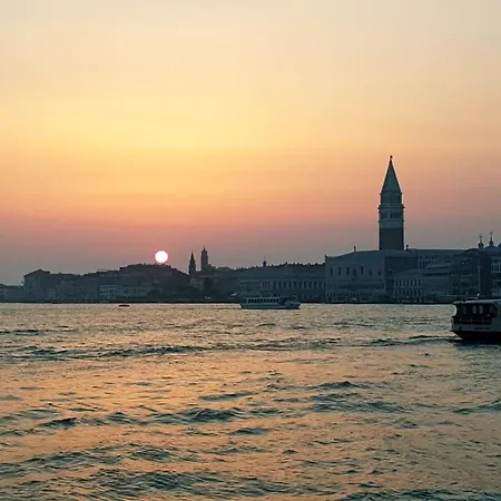 Large 3 Flat Rialto * Venetië