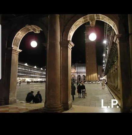 公寓 Large 3 Flat Rialto 威尼斯