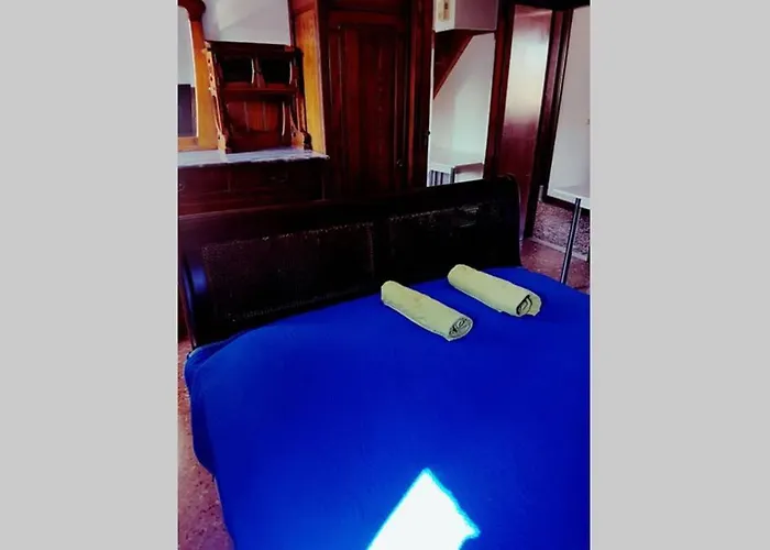 Large 3 Flat Rialto Venezia